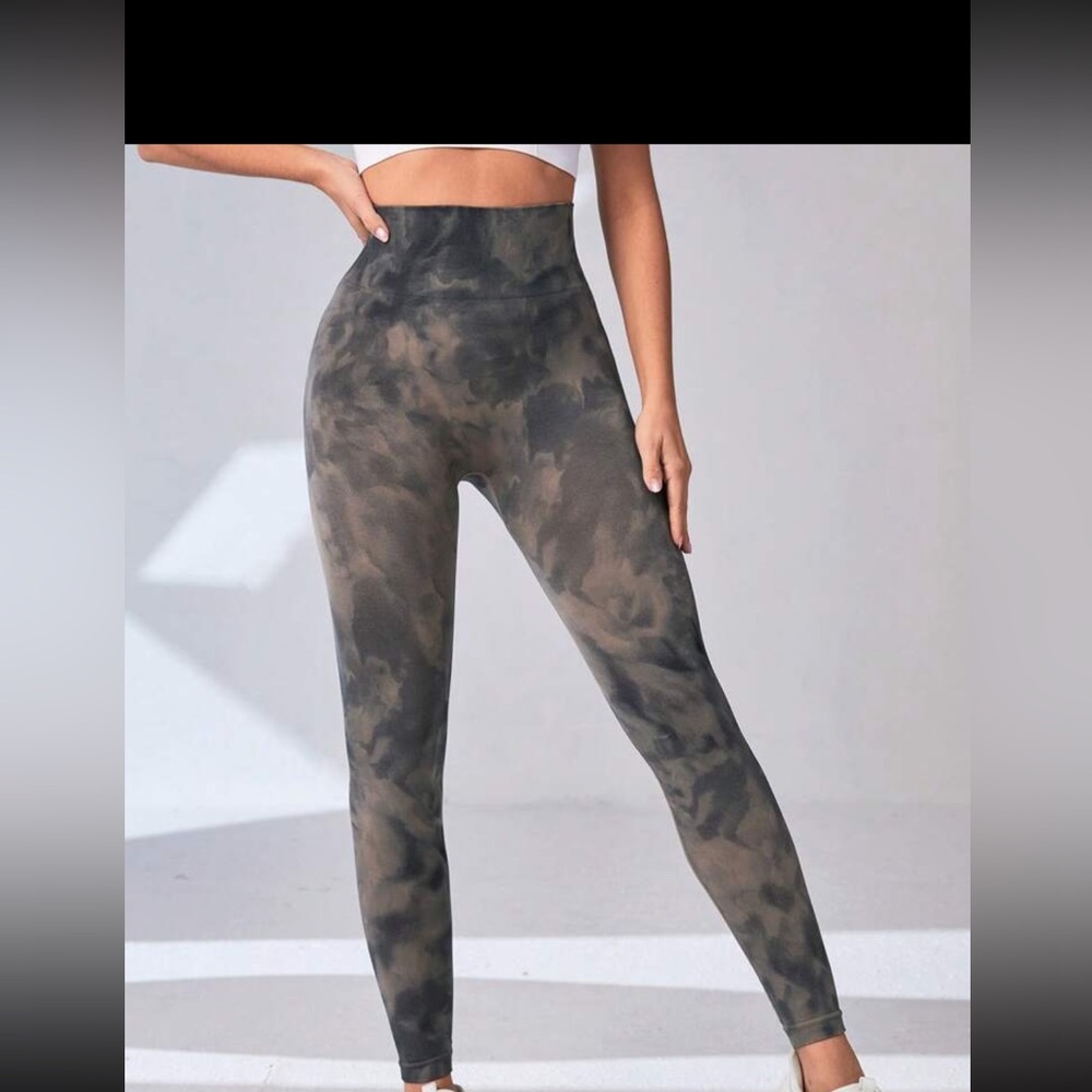 Shein sport studio tie dye scrunch butt black/brown khaki high waist legging - Picture 2 of 8